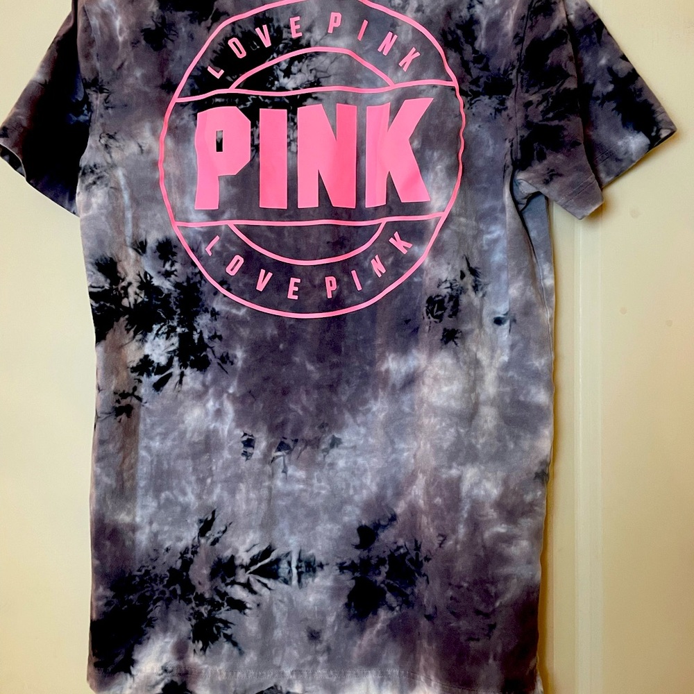 VS PINK Short Sleeve Tie Dye Logo Pocket Tee XS